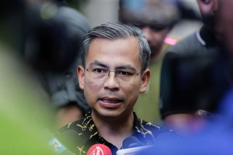 MCMC Urged to Investigate Meta’s Inability to Combat Scam Ads in Malaysia, Says Fahmi